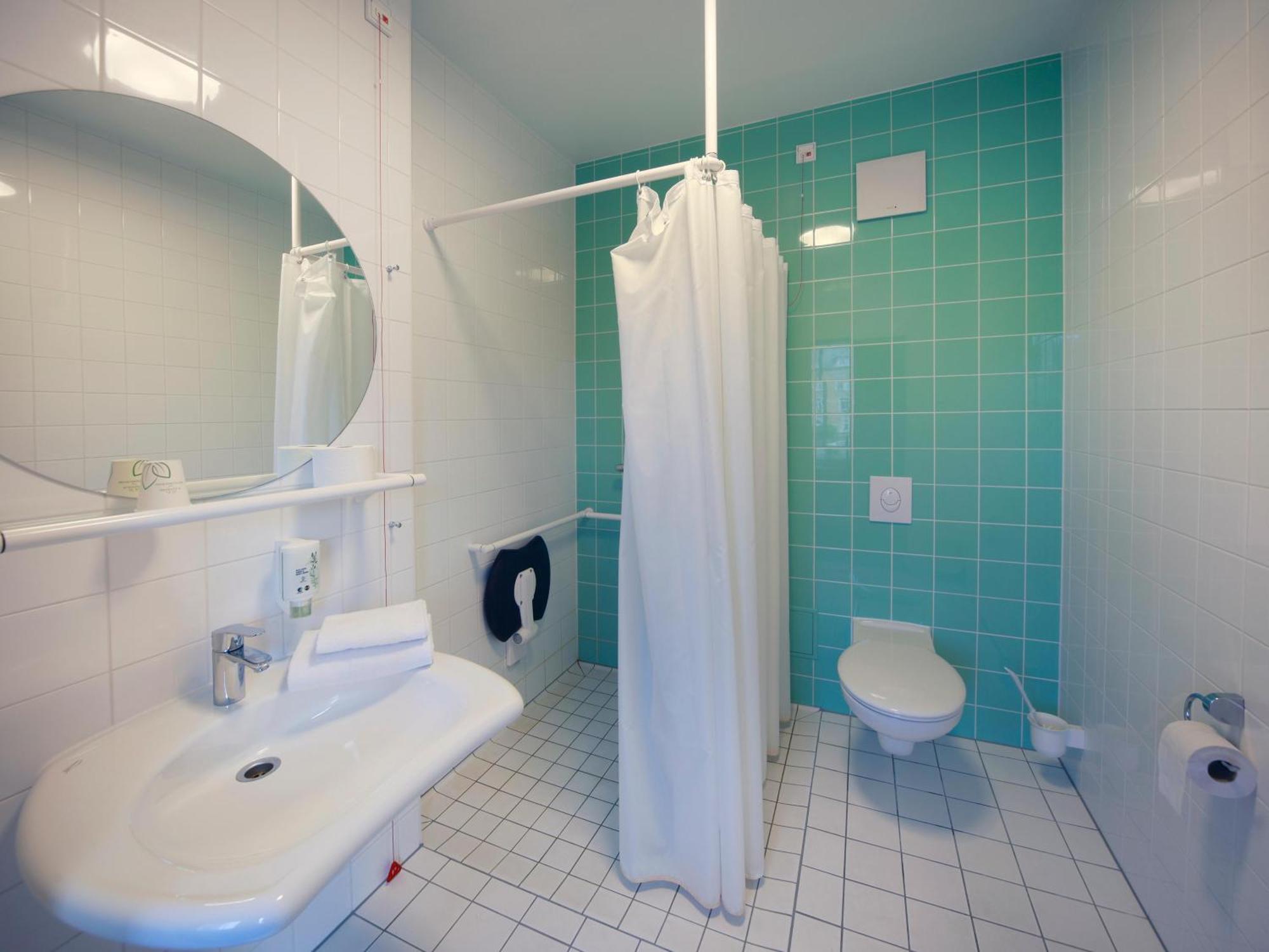 B&B Hotel Jena Buitenkant foto