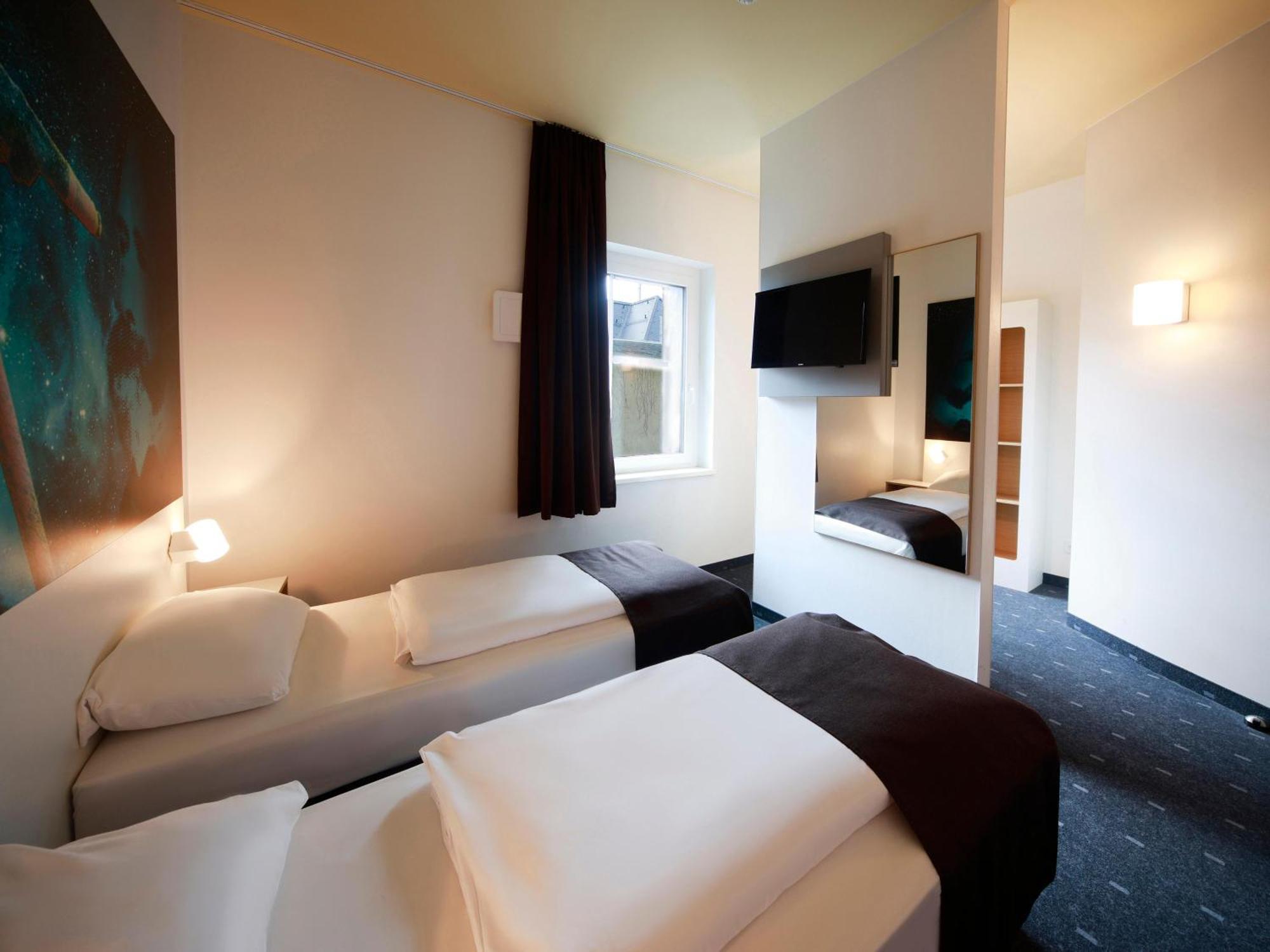 B&B Hotel Jena Buitenkant foto